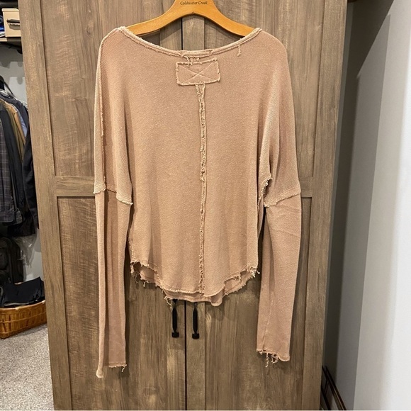We The Free People Small Sweater Loose Knit V Neck Exposed Seams - Picture 2 of 11